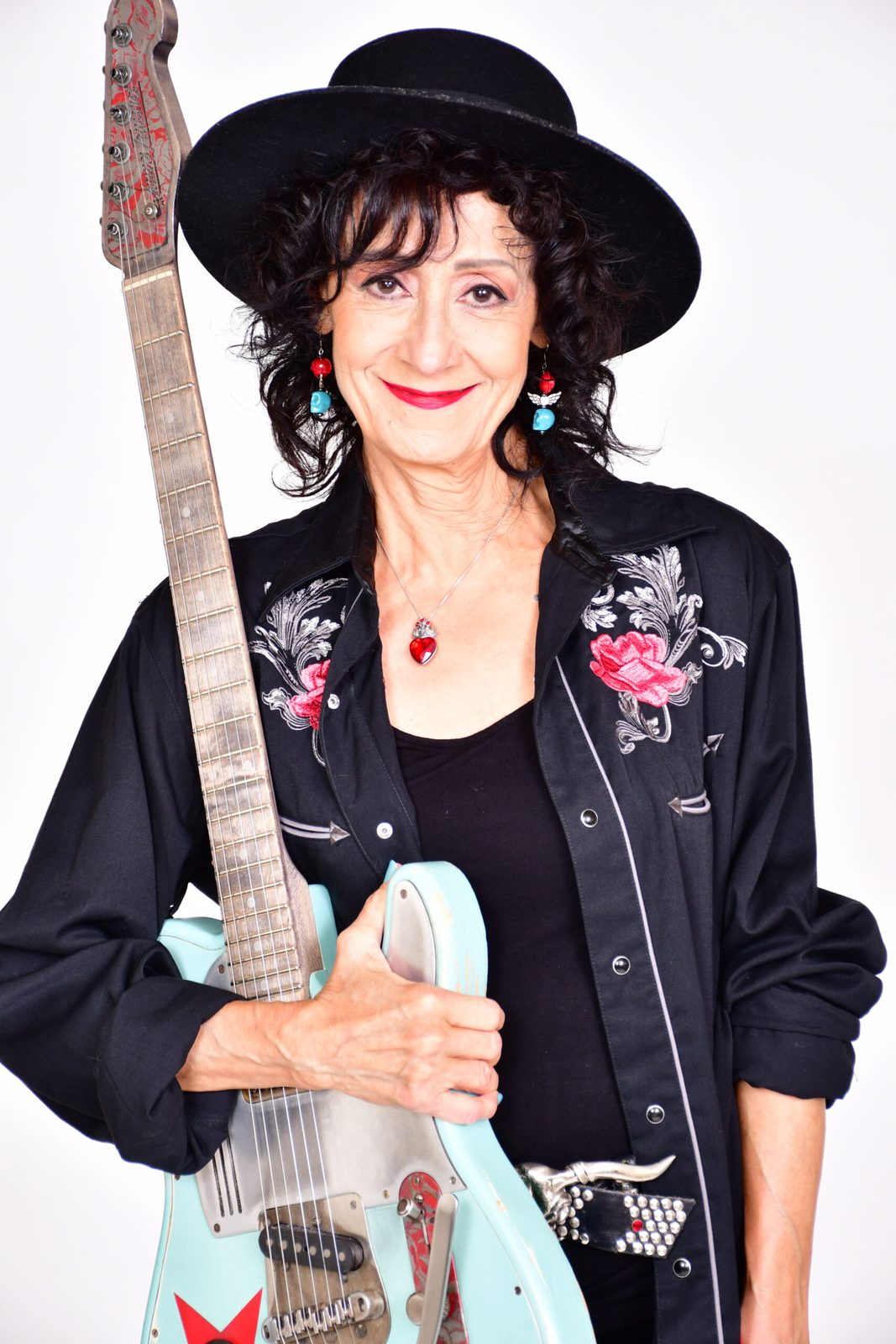 Rosie Flores